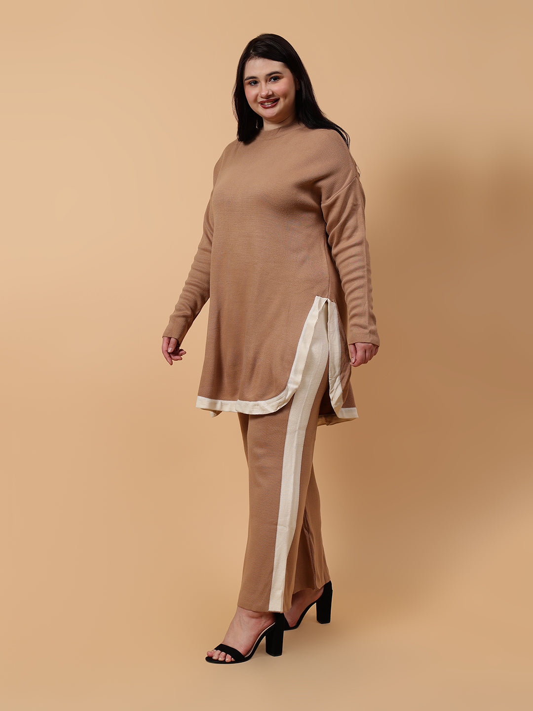 Gaiia Co-Ord Set Plus Size Knitted - Beige