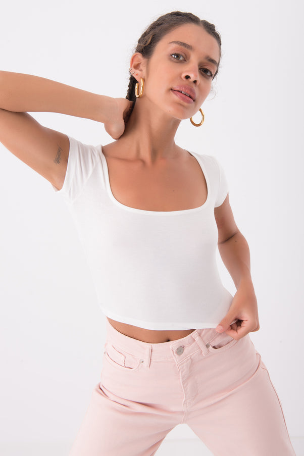 Women Short-Sleeve Crop-Top