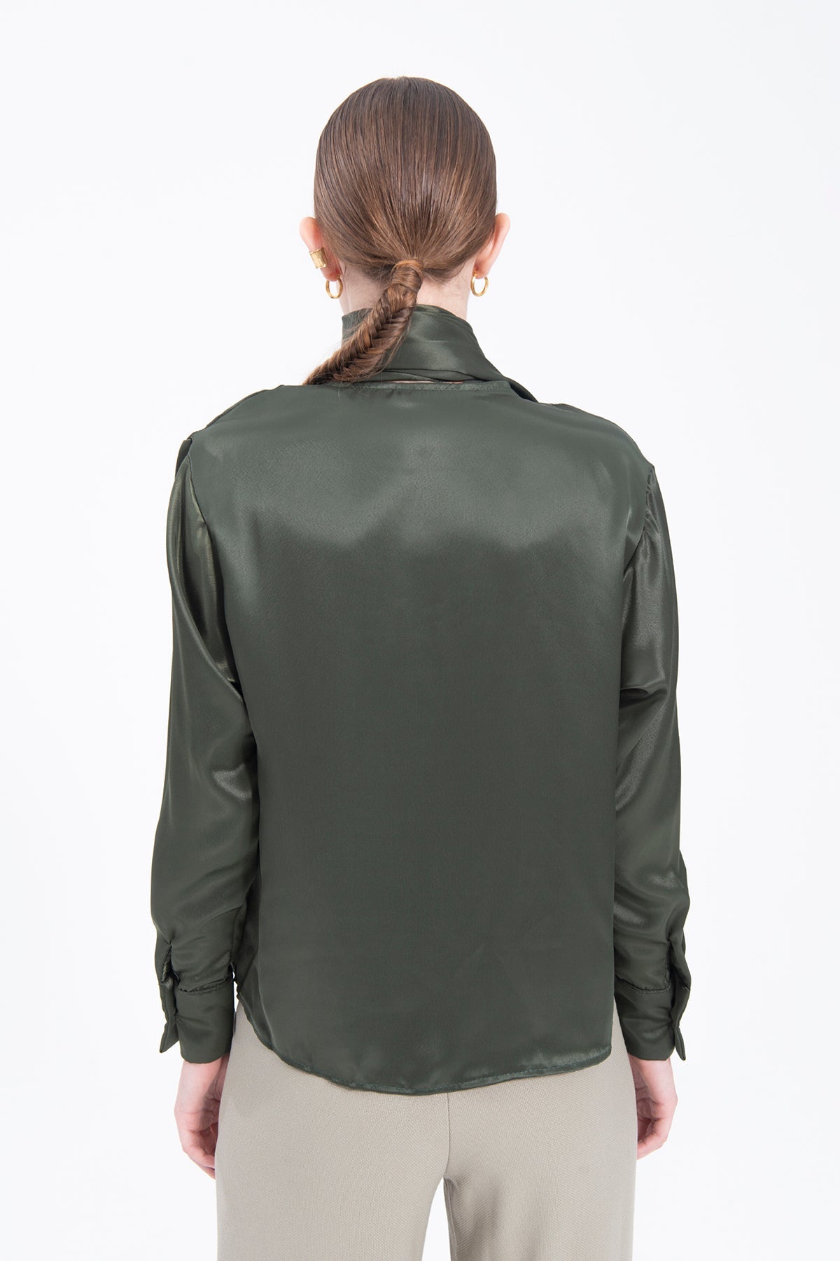 Gaiia Collar Detailed Satin Shirt Tie Neck Crepe Top - Green