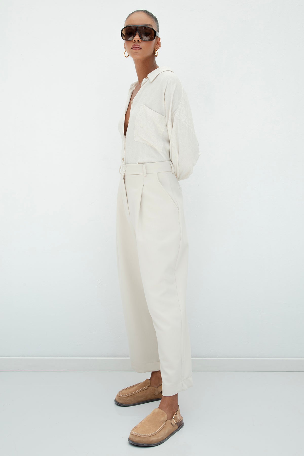 Gaiia Pleated Carrot Trousers