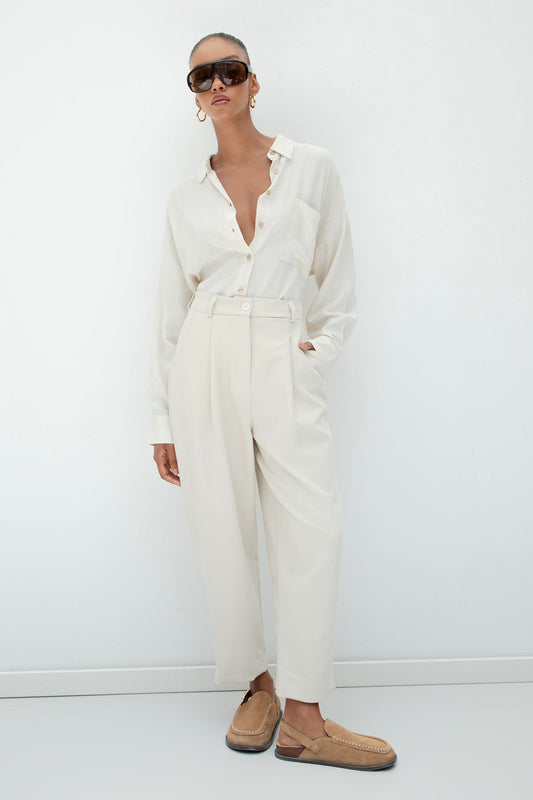 Gaiia Pleated Carrot Trousers