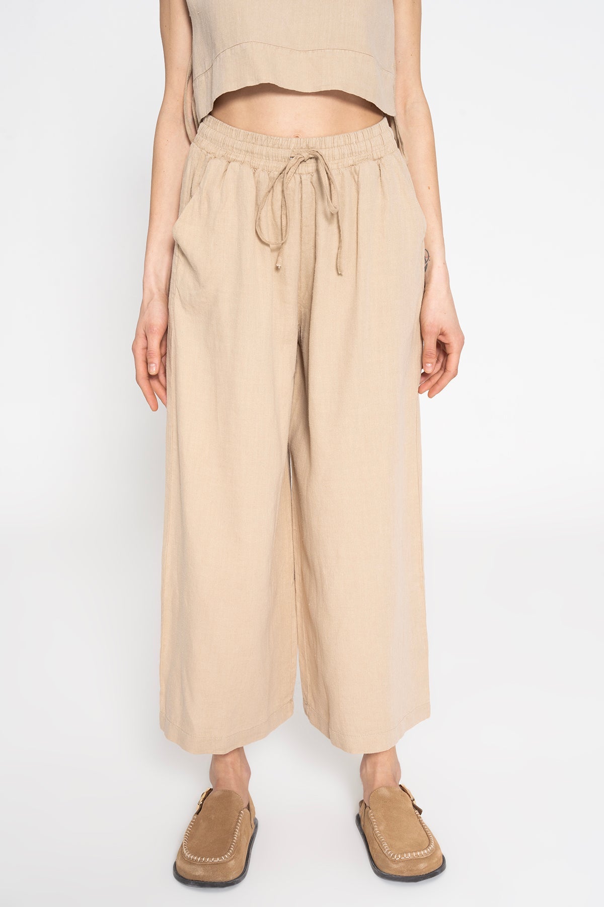 Gaiia Two Piece Linen Loungewear Set - Beige