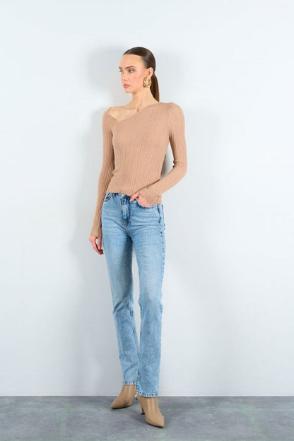 Gaiia Asymmetrical Collar Blouse