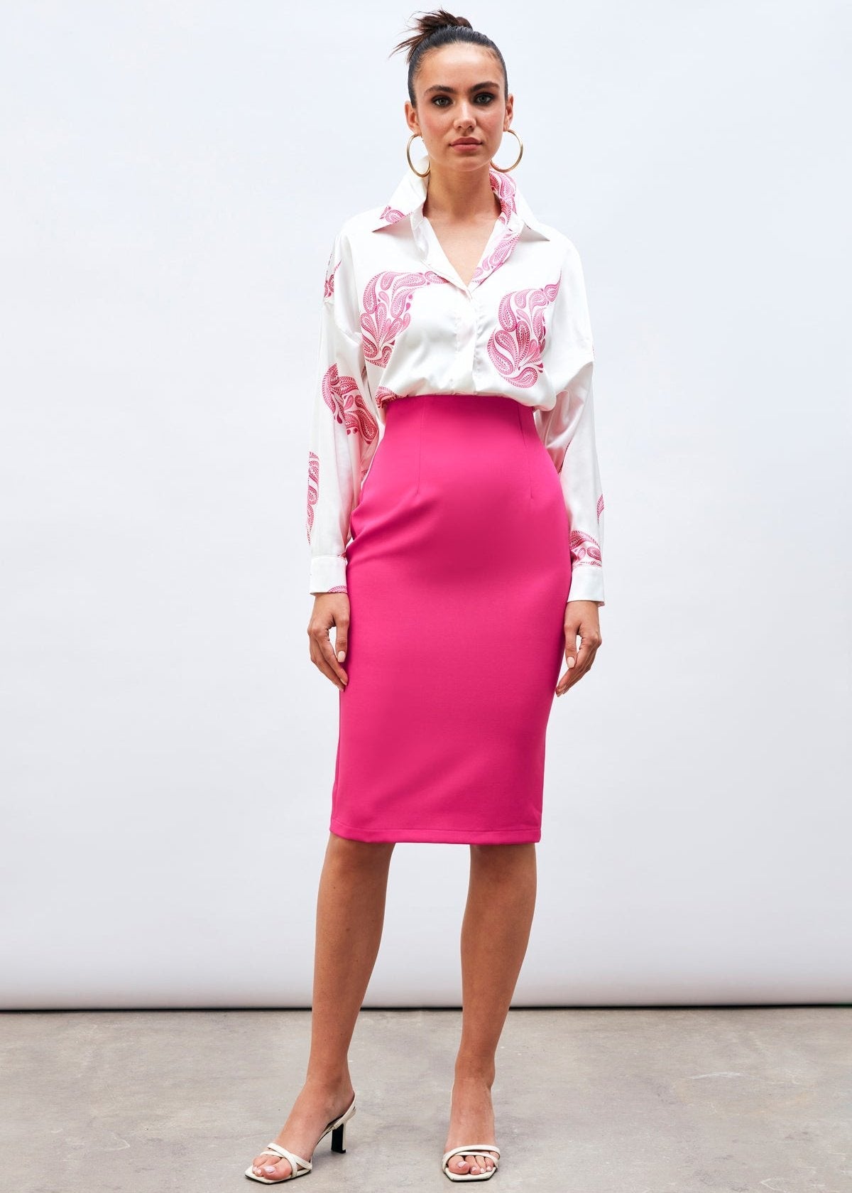 Gaiia Knee Length Solid Color Skirt