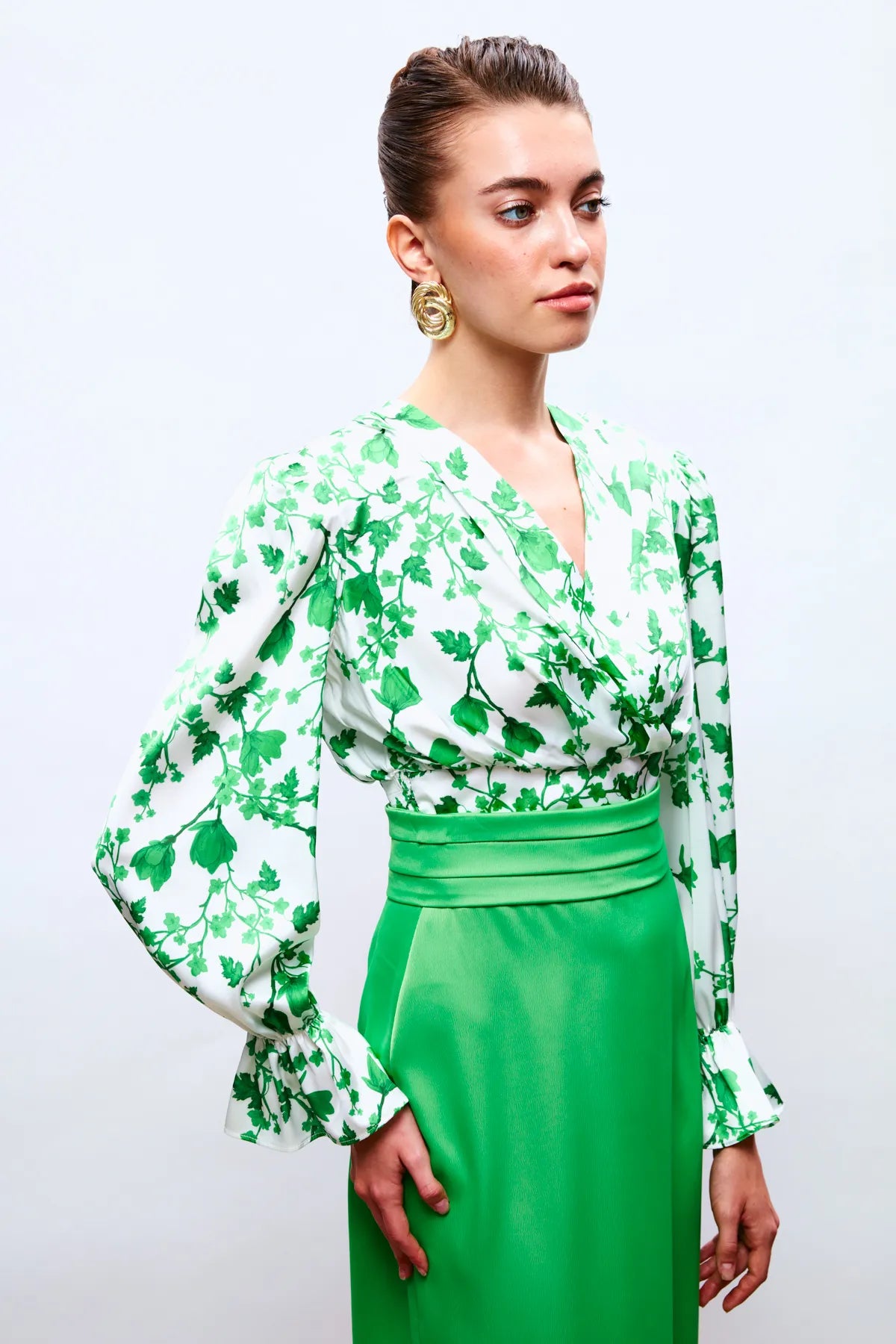 Gaiia Satin Printed Crop Top With Padded Shoulder - Green