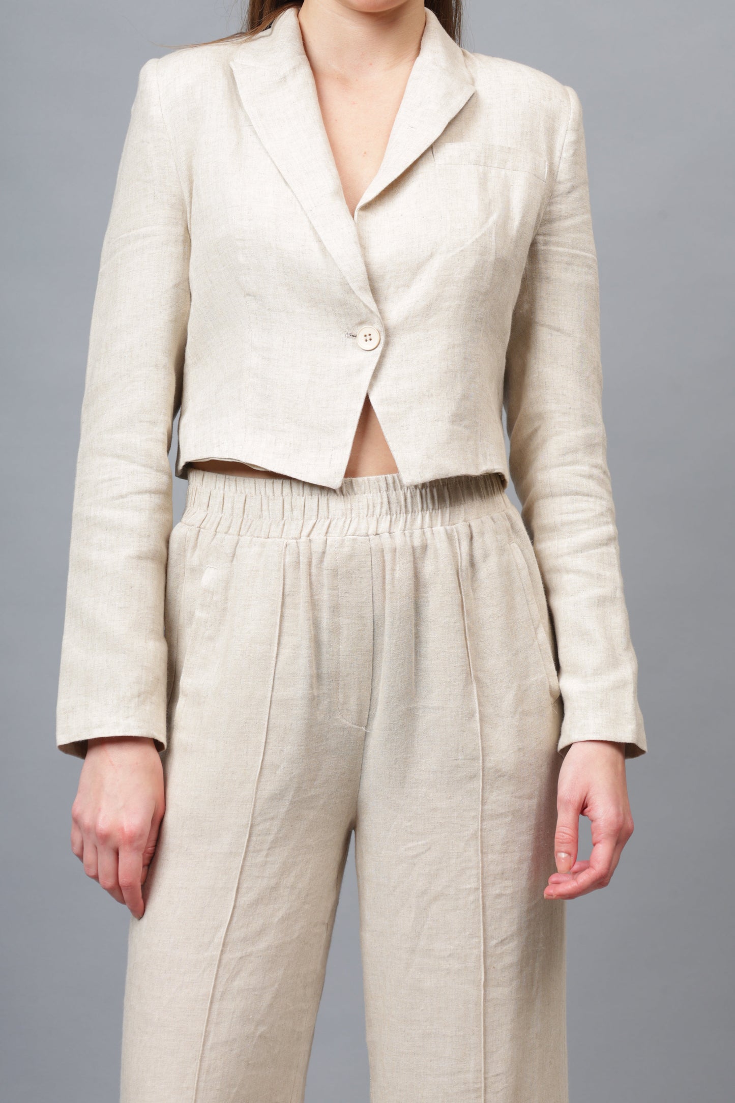 Gaiia Cropped Solid Color Blazer - Beige