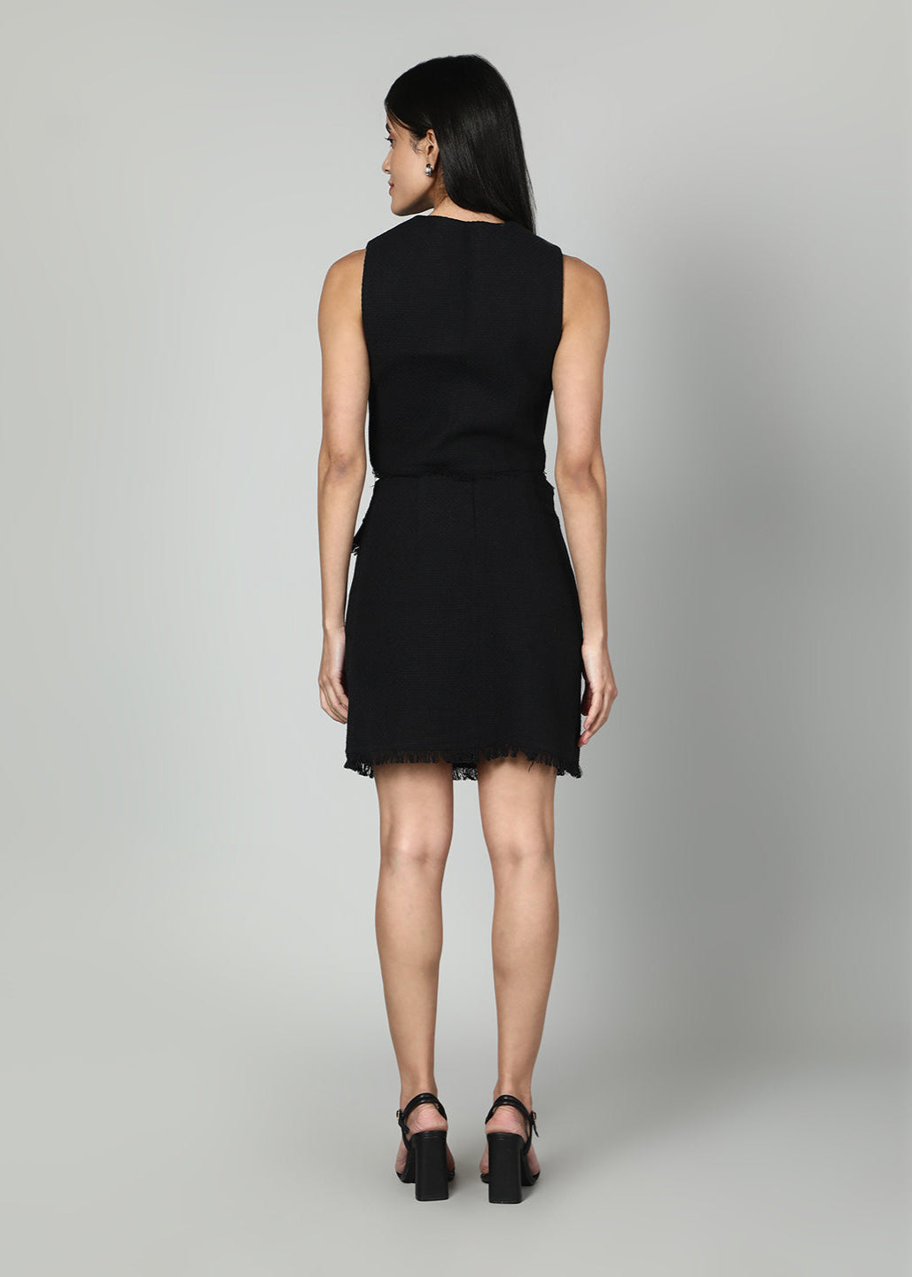 Gaiia Sleeveless Tweed Jacket And Mini Skirt Set