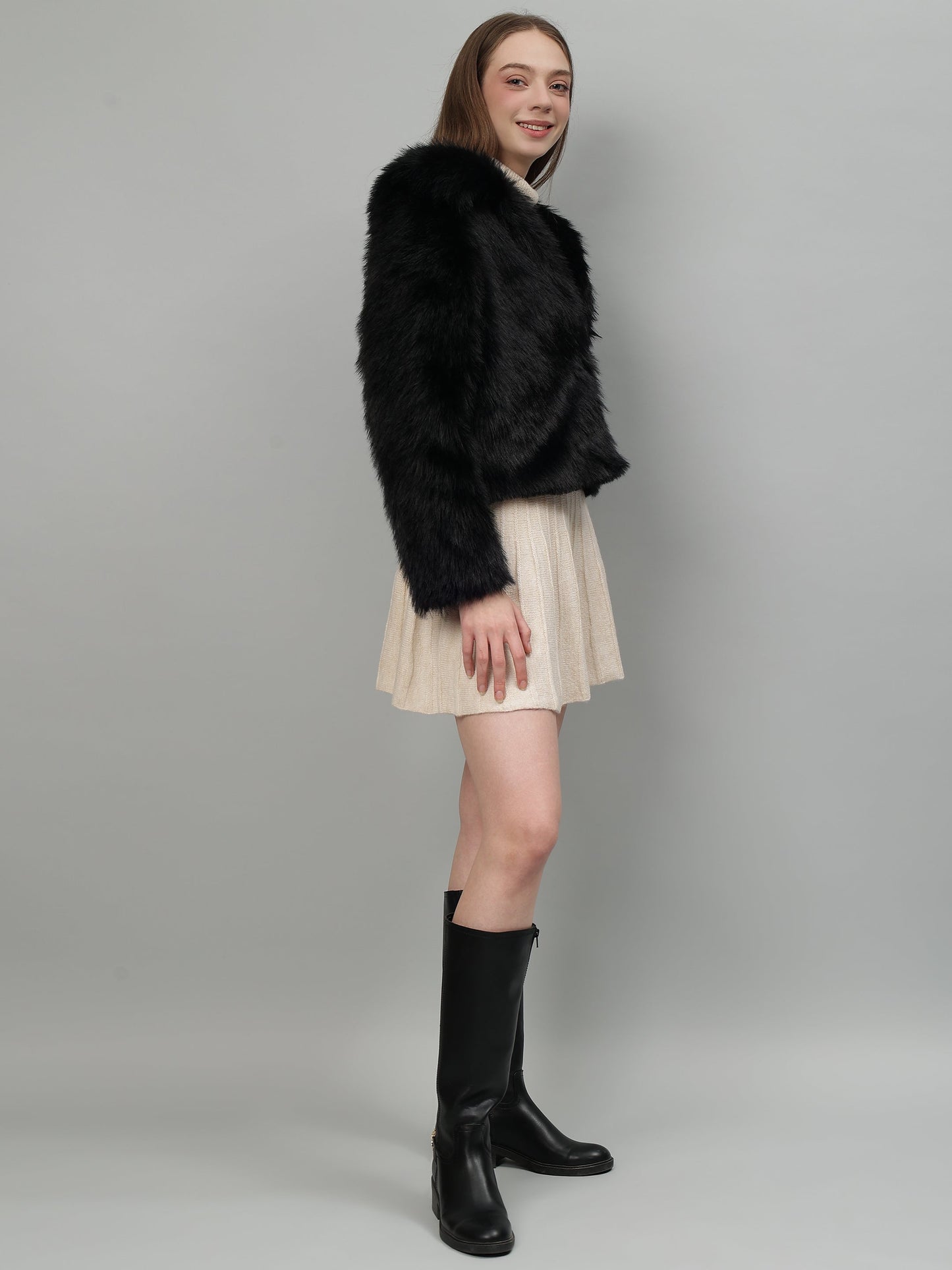 Gaiia Cosy Fur Cropped Jacket