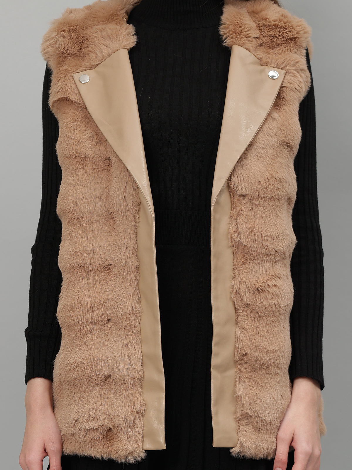 Sleeveless Faux Fur Jacket With Leather Lapel