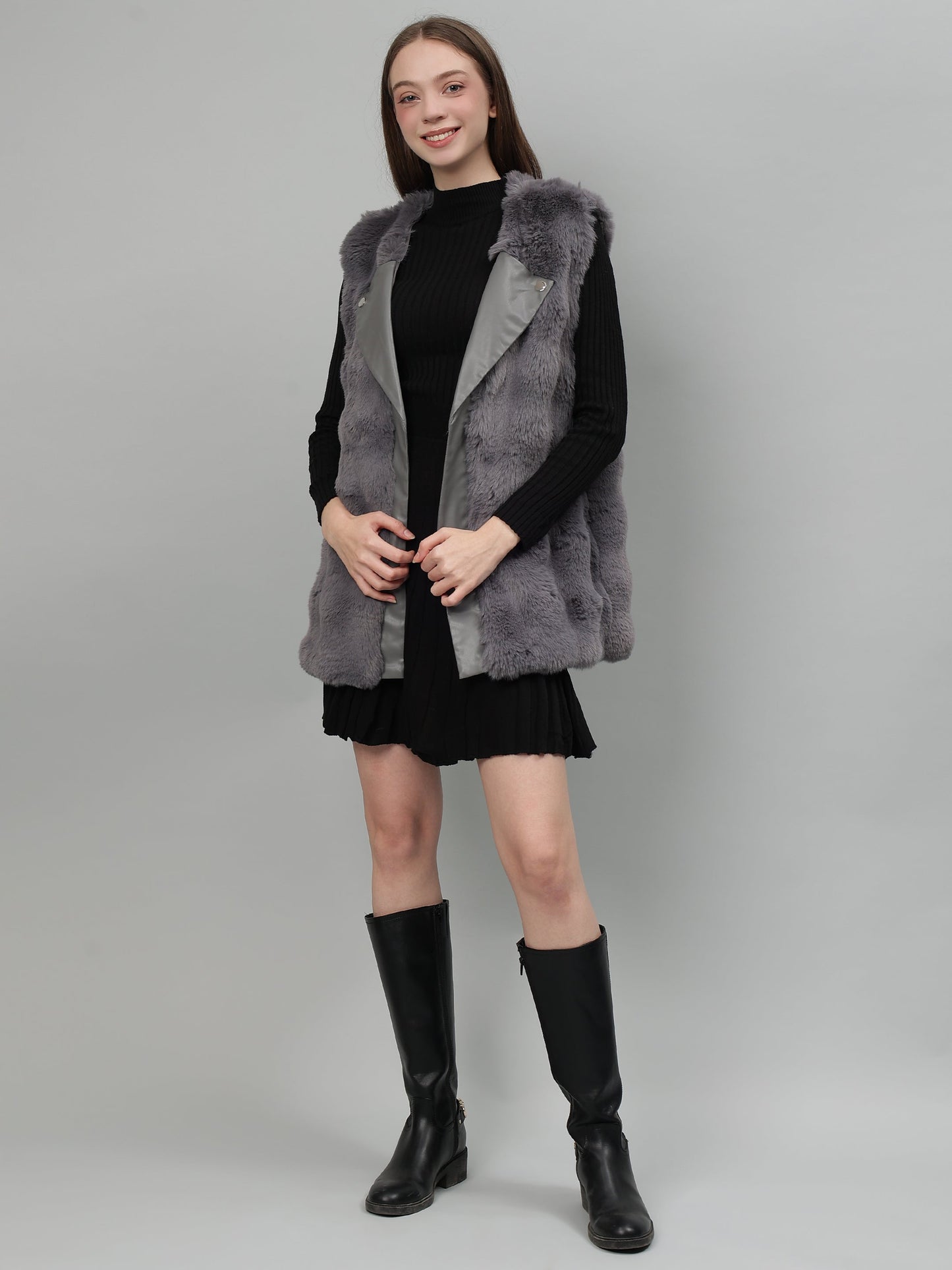 Gaiia Sleeveless Faux Fur Jacket With Leather Lapel
