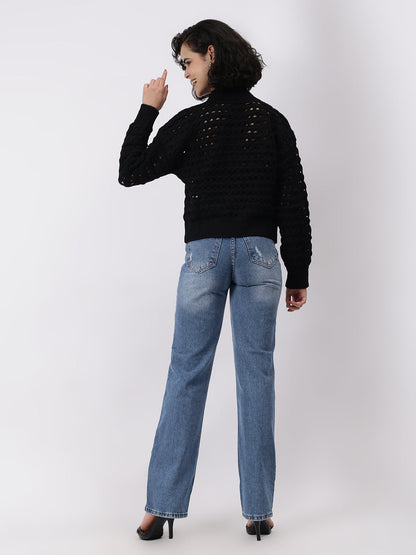 Gaiia Women Solid Regular Fit Cutwork Pullover