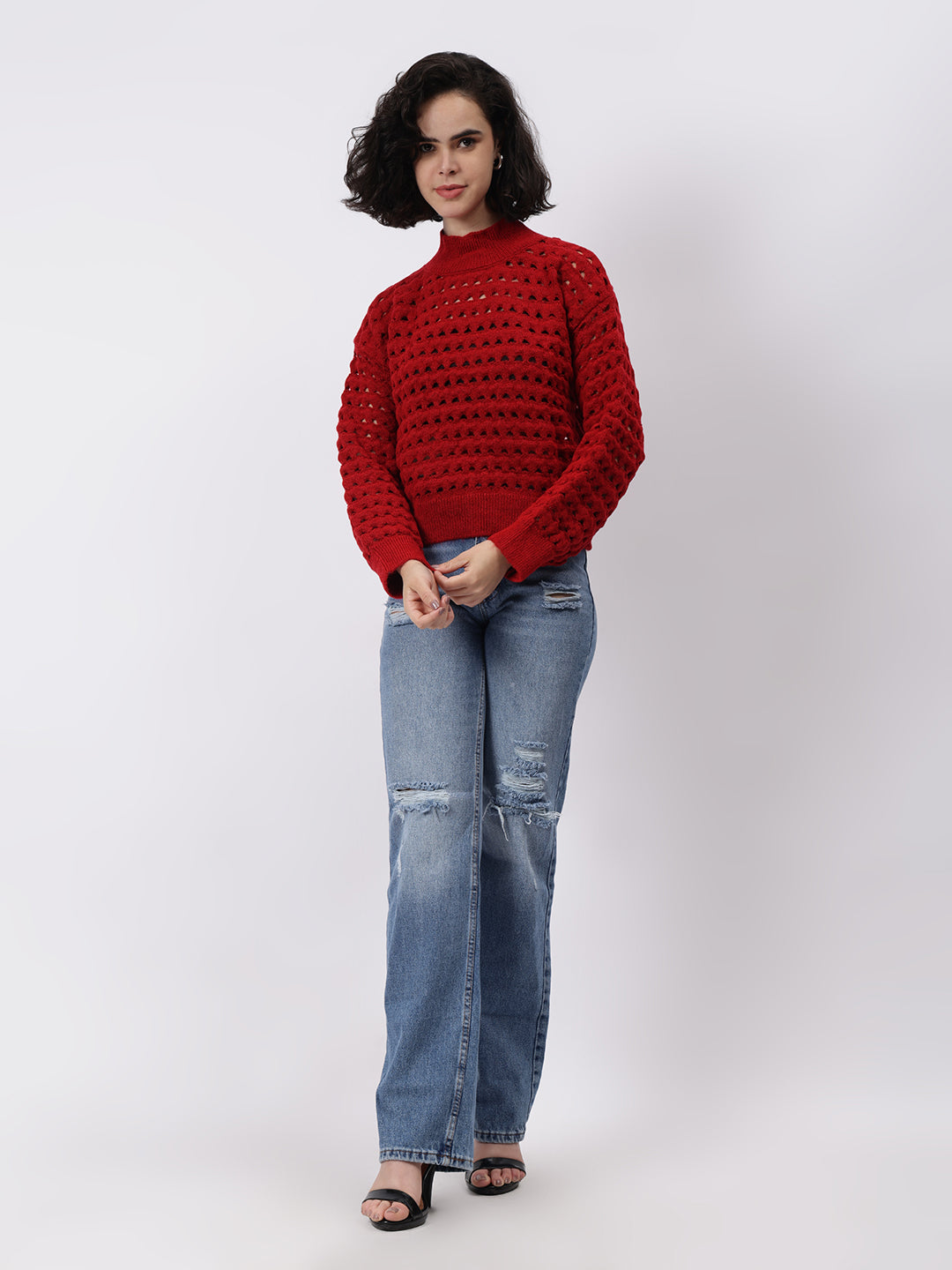 Gaiia Women Solid Regular Fit Cutwork Pullover