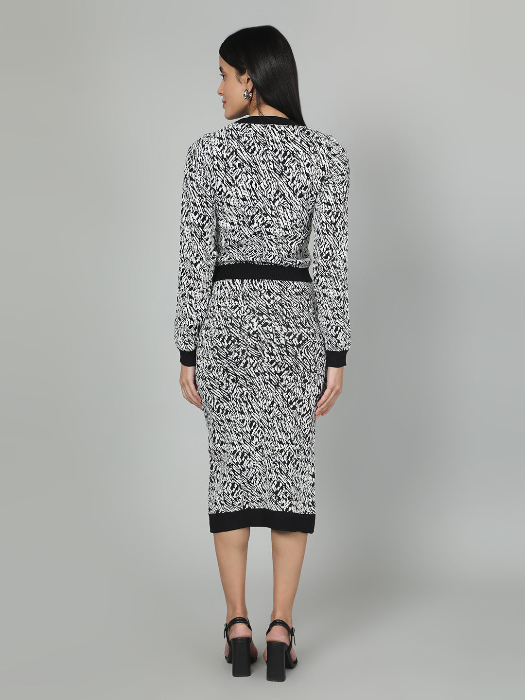 Gaiia Two Color Self Print Skirt Co-Ord Set - Green