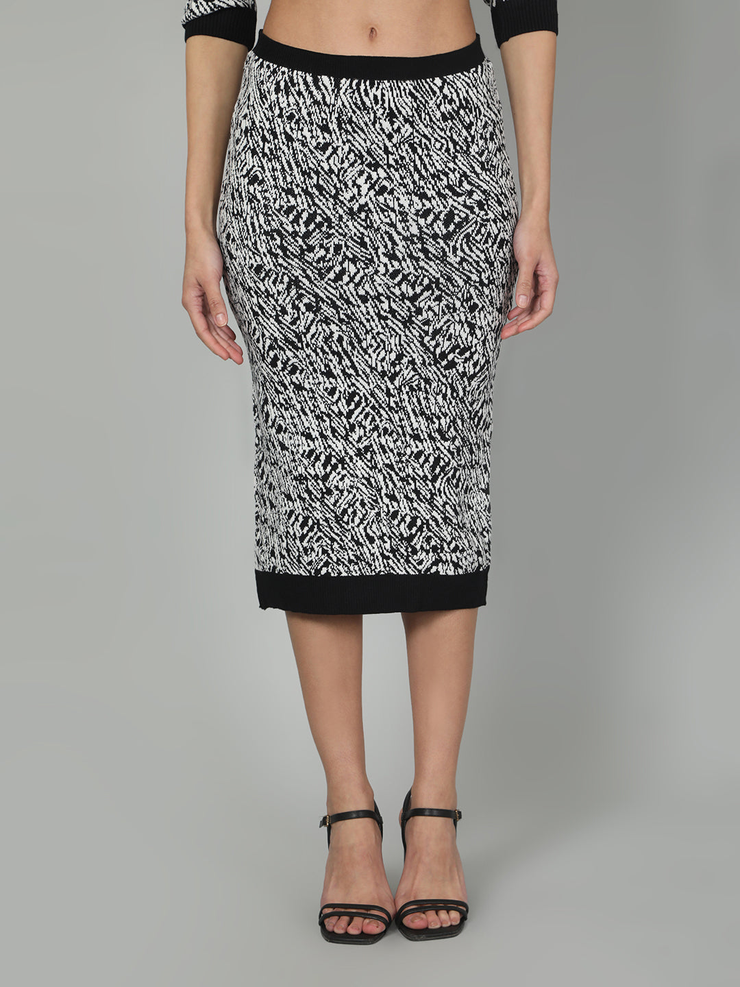 Gaiia Two Color Self Print Skirt Co-Ord Set - Green