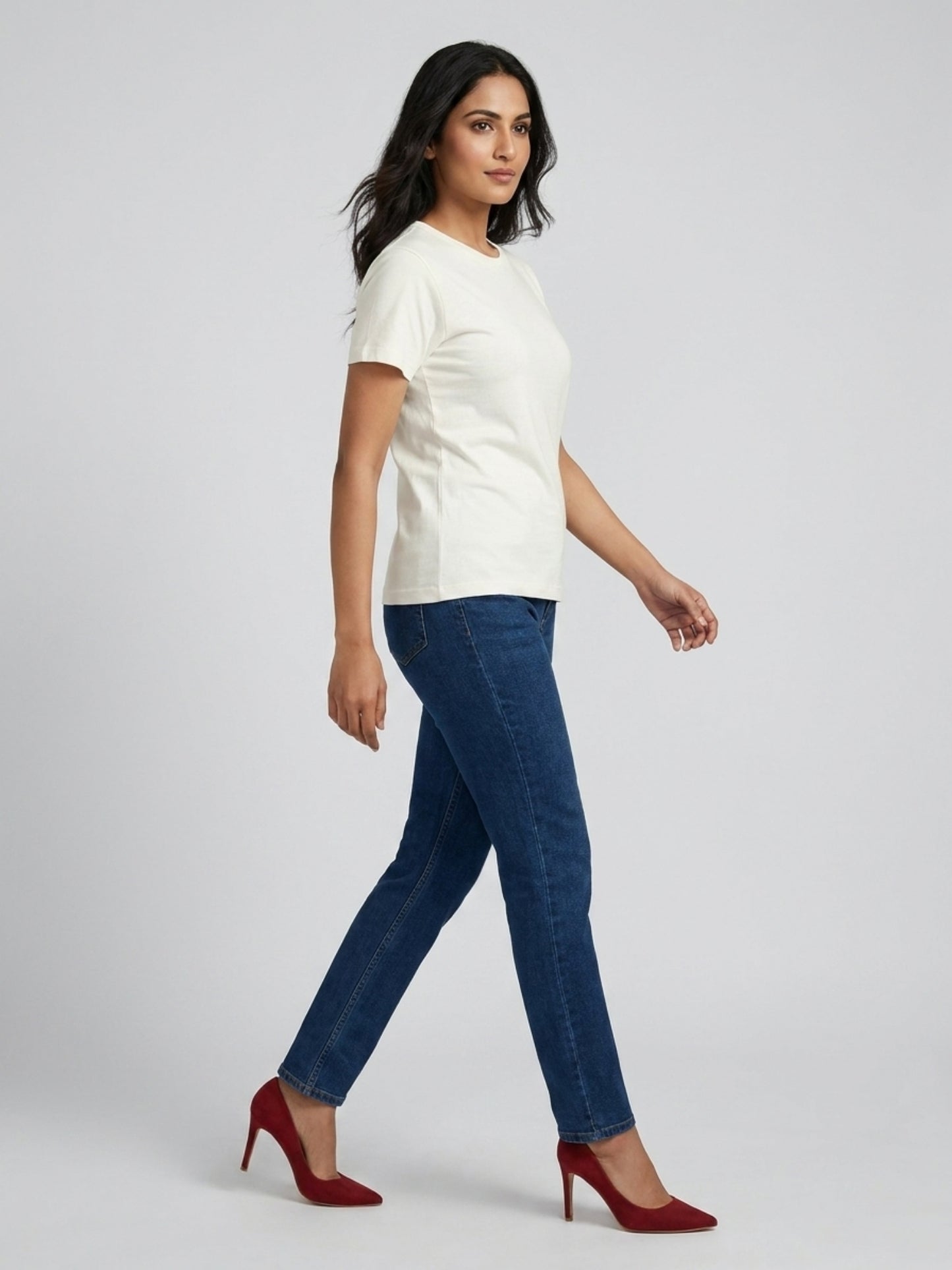 White Cotton Solid Tshirt