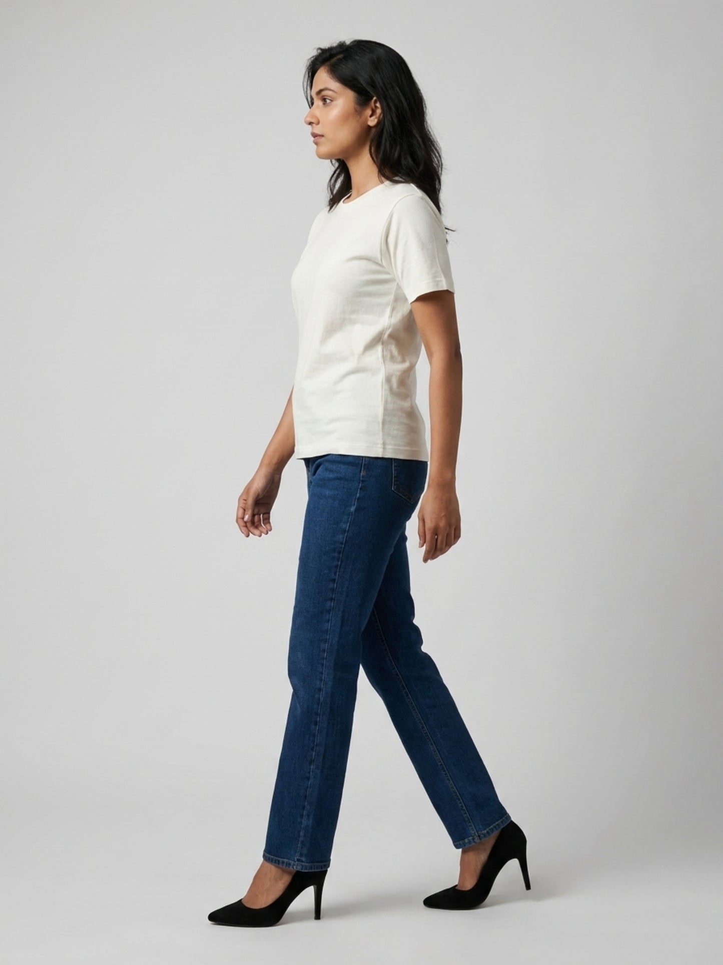 White Cotton Solid Tshirt