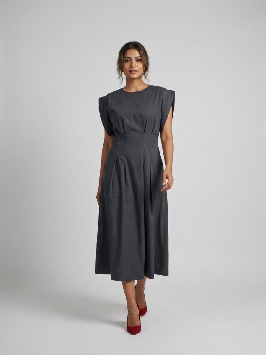 Black Solid Structured Sleeve Cotton Maxi Dress - GAIIA