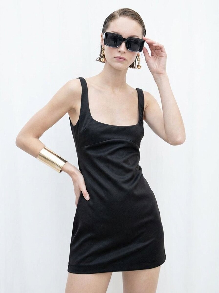 Gaiia Fitted Square-Neck Dress - GAIIA