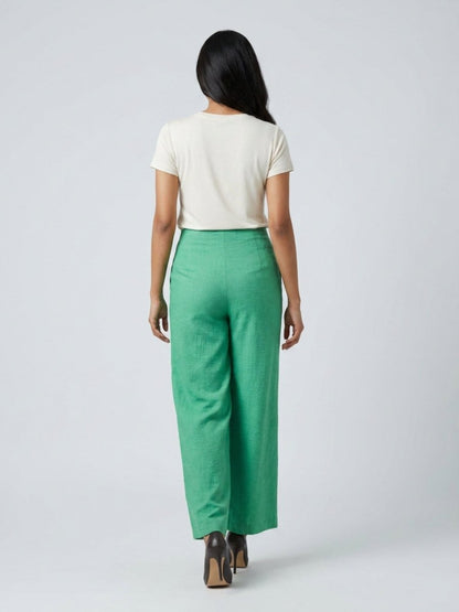 Women Black Solid Linen Blend Trouser - GAIIA