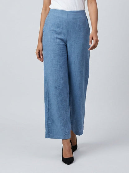 Women Black Solid Linen Blend Trouser - GAIIA