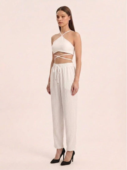 Women Solid Linen Blend Regular Fit Trouser - GAIIA